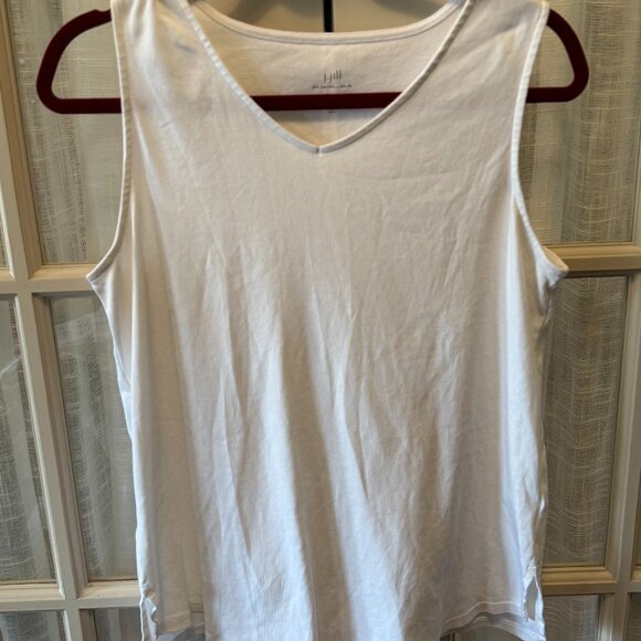 J. Jill V Neck Tank Top Tee - Picture 1 of 3